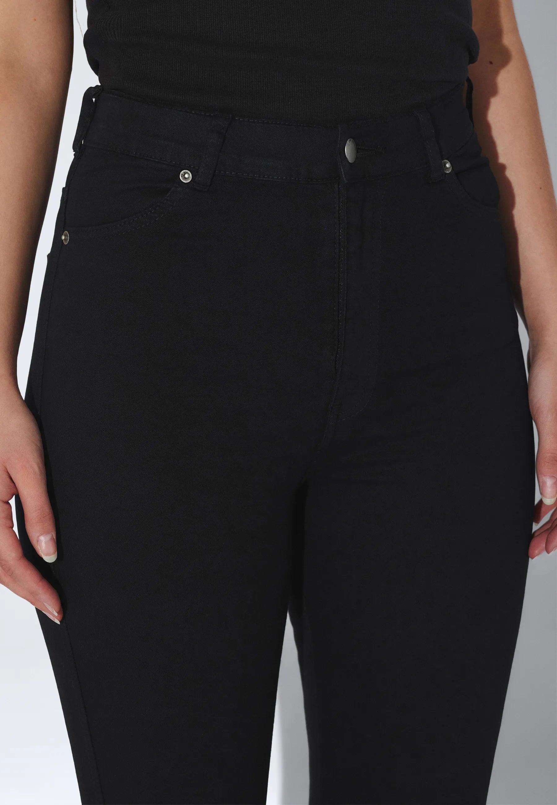 1510112101_DrDenim_MoxyHighSkinny_Black_main_W5_1