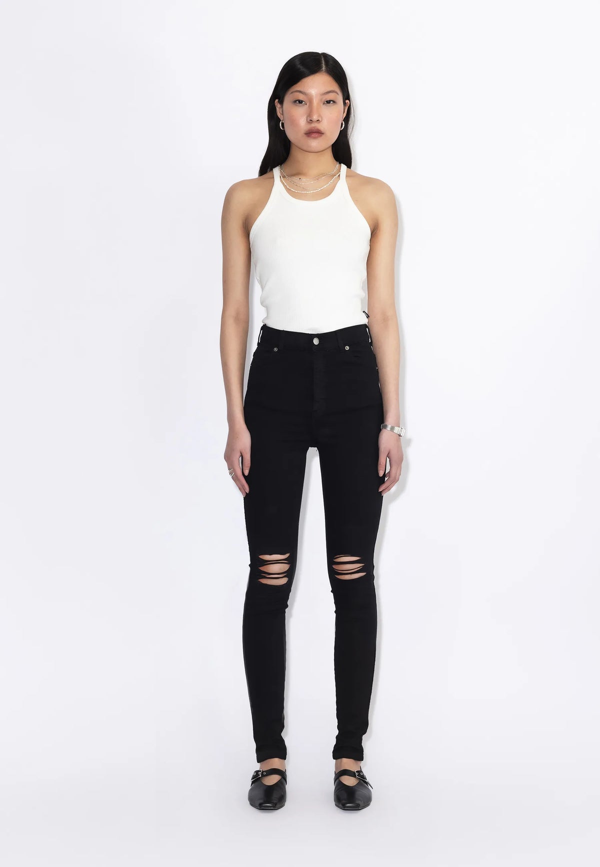 1510112A03_DrDenim_MoxyHighSkinny_BlackRippedKnees_Main_W1_4