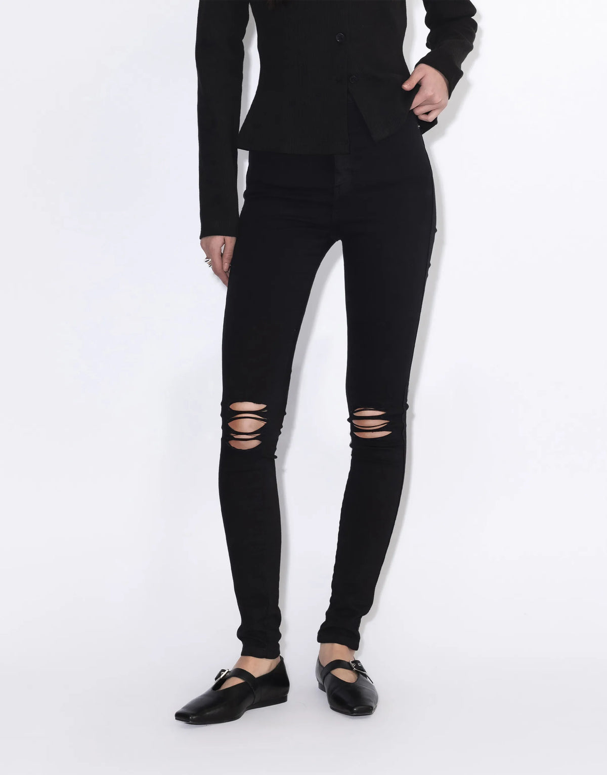 1510112A03_DrDenim_MoxyHighSkinny_BlackRippedKnees_Main_W3_1