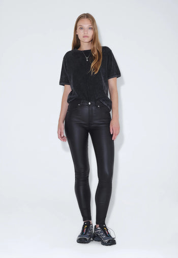 1920101A09_DrDenim_ LexyMidSkinny_BlackMetal_Main_W1_2