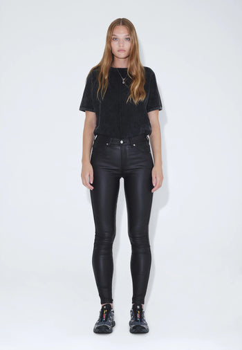 1920101A09_DrDenim_ LexyMidSkinny_BlackMetal_Main_W1_3