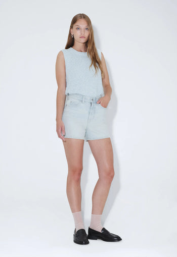 1930128L58_DrDenim_NoraShorts_BaySuperlightCreamWorn_Main_W1_5