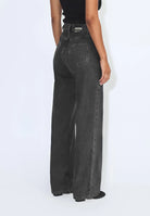 2010108A58_DrDenim_EchoHighStraight_RetroBlack_Main_W4_1