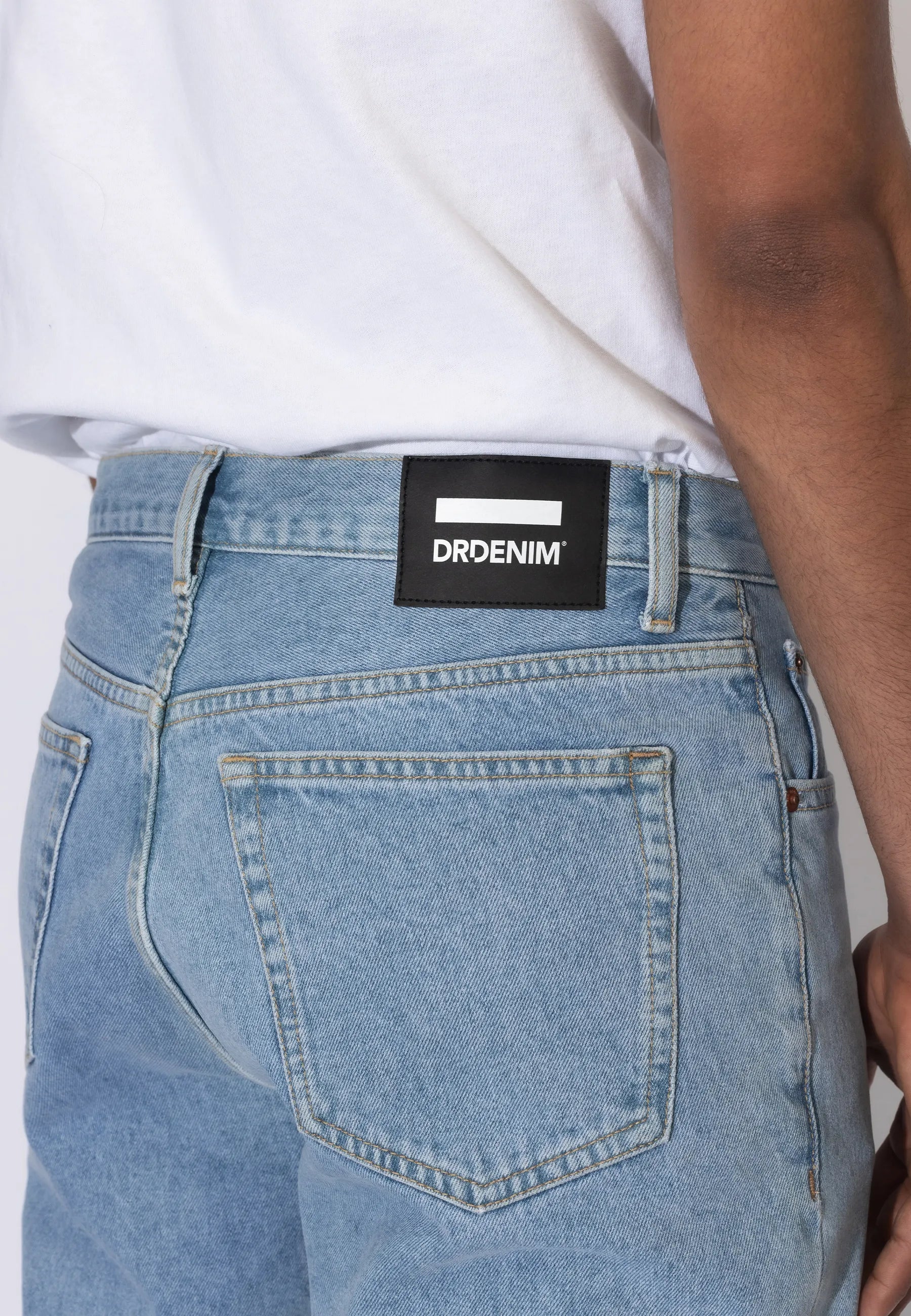 2010110I37_DrDenim_DashStraight_LightBlueRidgeStone_Main_M5_2