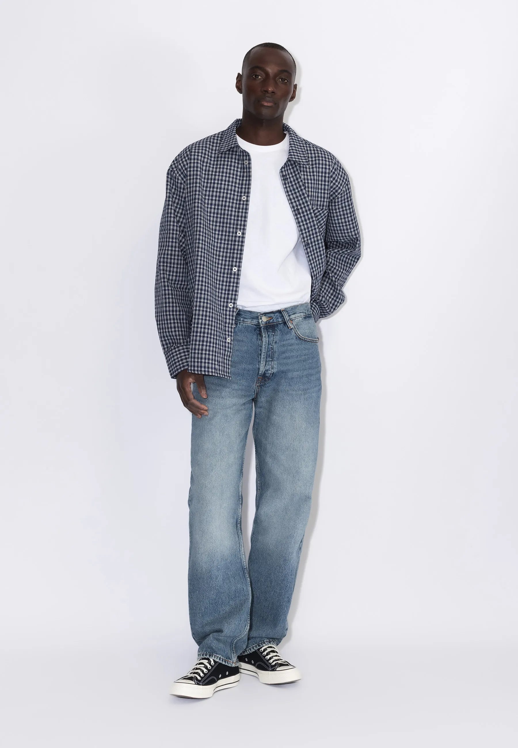 2010110L02_DrDenim_DashStraight_StreamSkyFade_Main_M1_1