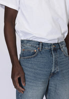 2010110L02_DrDenim_DashStraight_StreamSkyFade_Main_M5_1