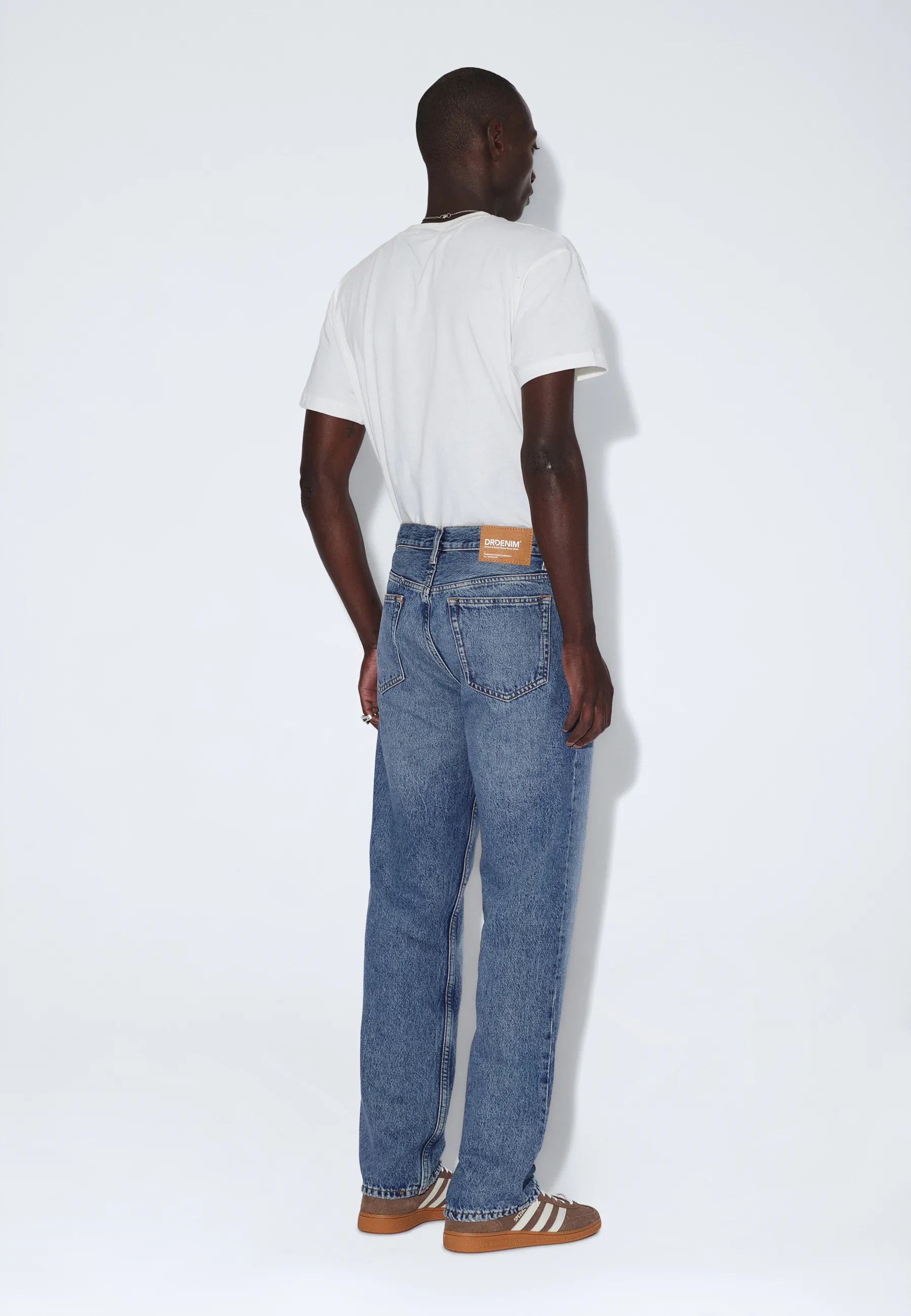 2010110L02_DrDenim_DashStraight_StreamSkyFade_main_M2_1