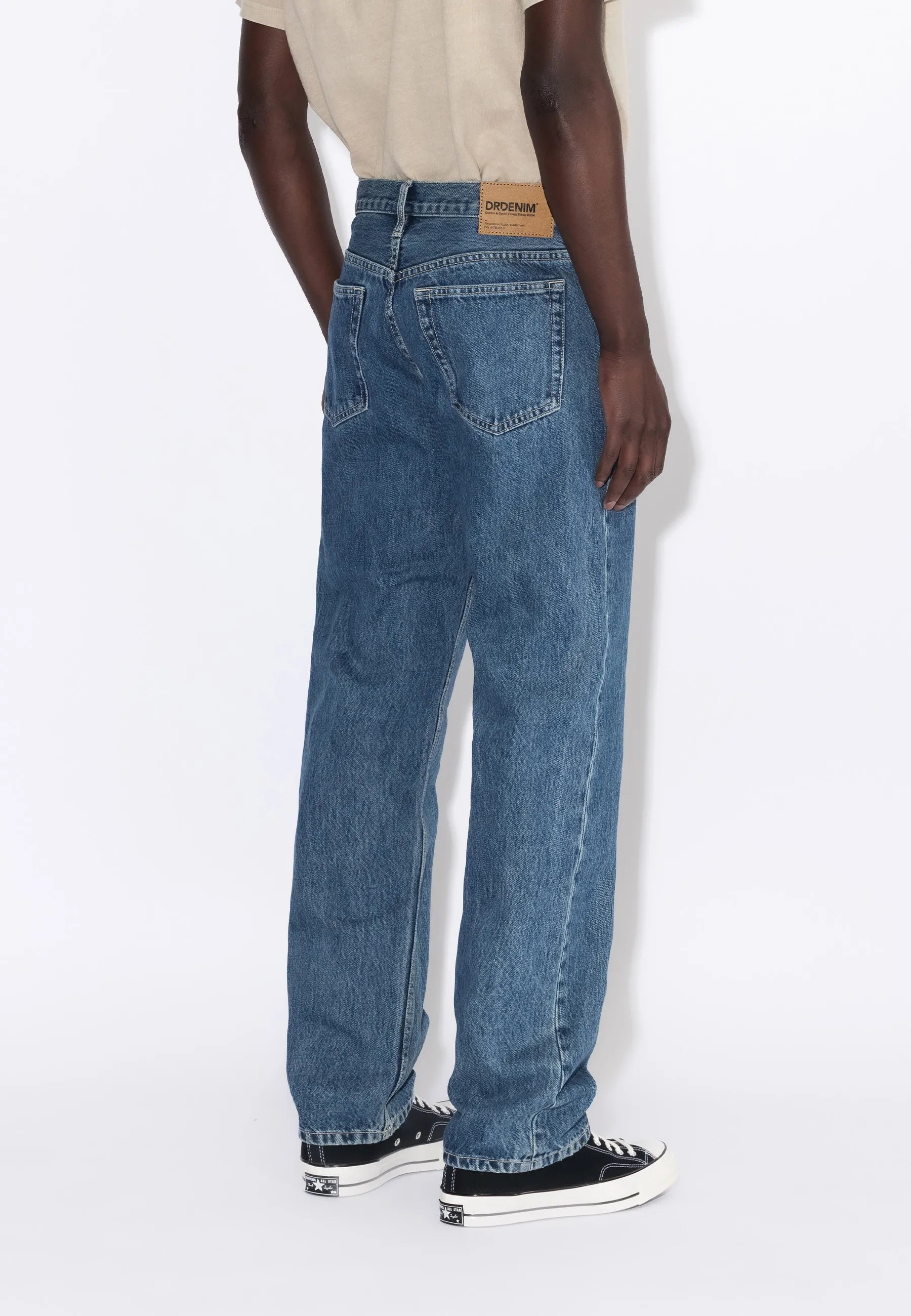 2010110M07_DrDenim_DashStraight_DriftMidRetro_Main_M4_1