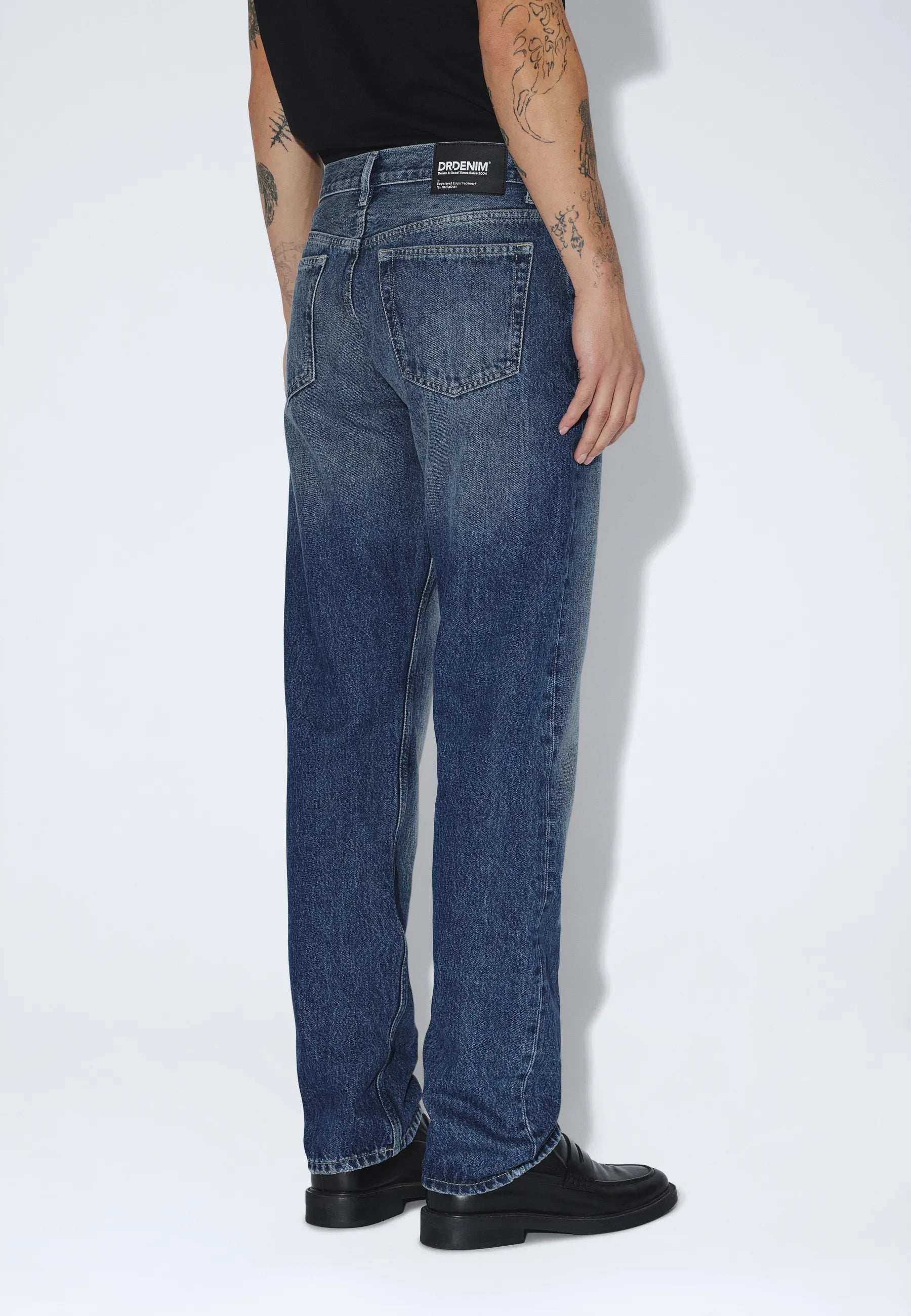2010110M13_DrDenim_DashStraight_DriftDarkUsed_main_M4_1