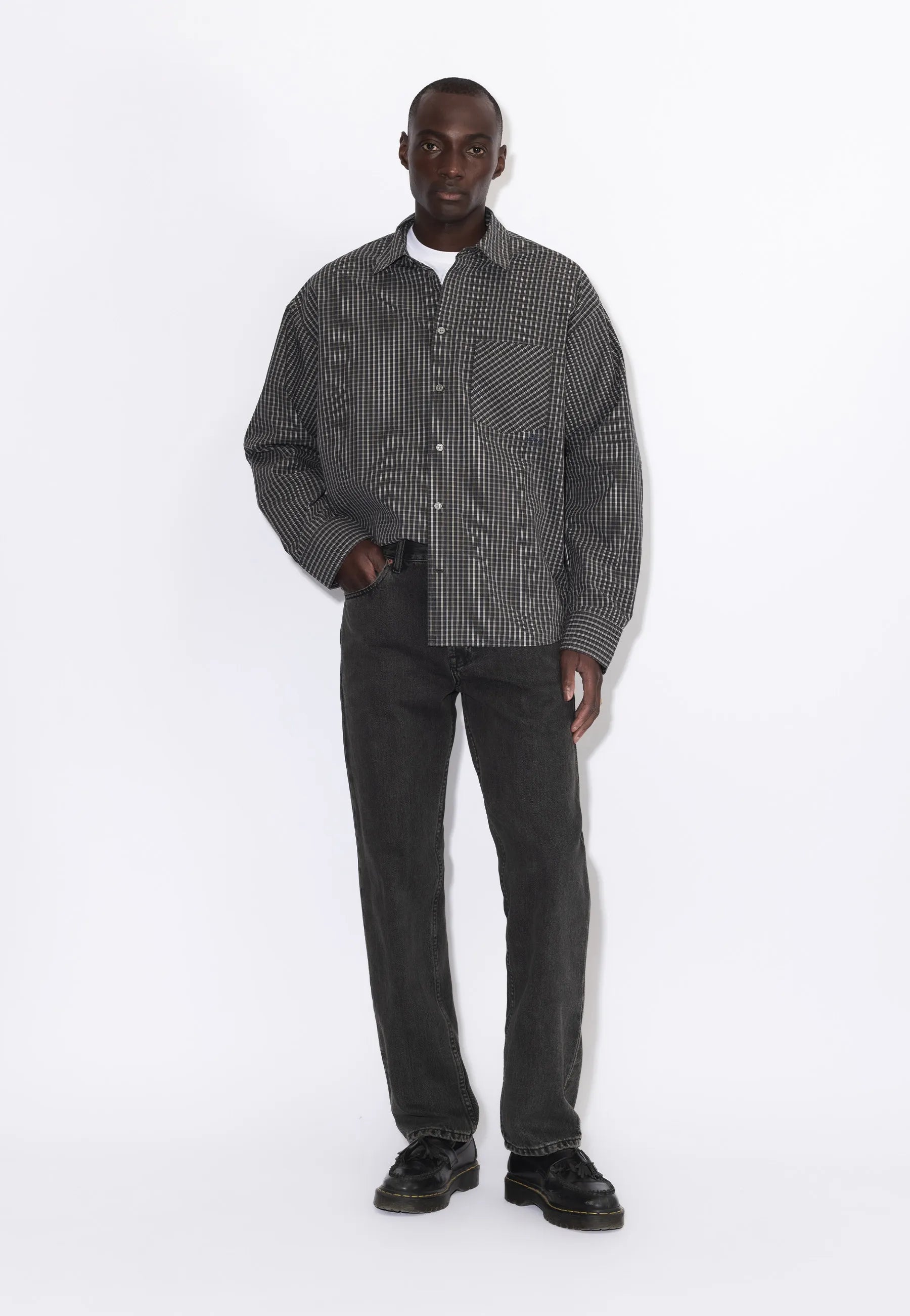 2010110V60_DrDenim_DashStraight_AgedBlack_Main_M1_3
