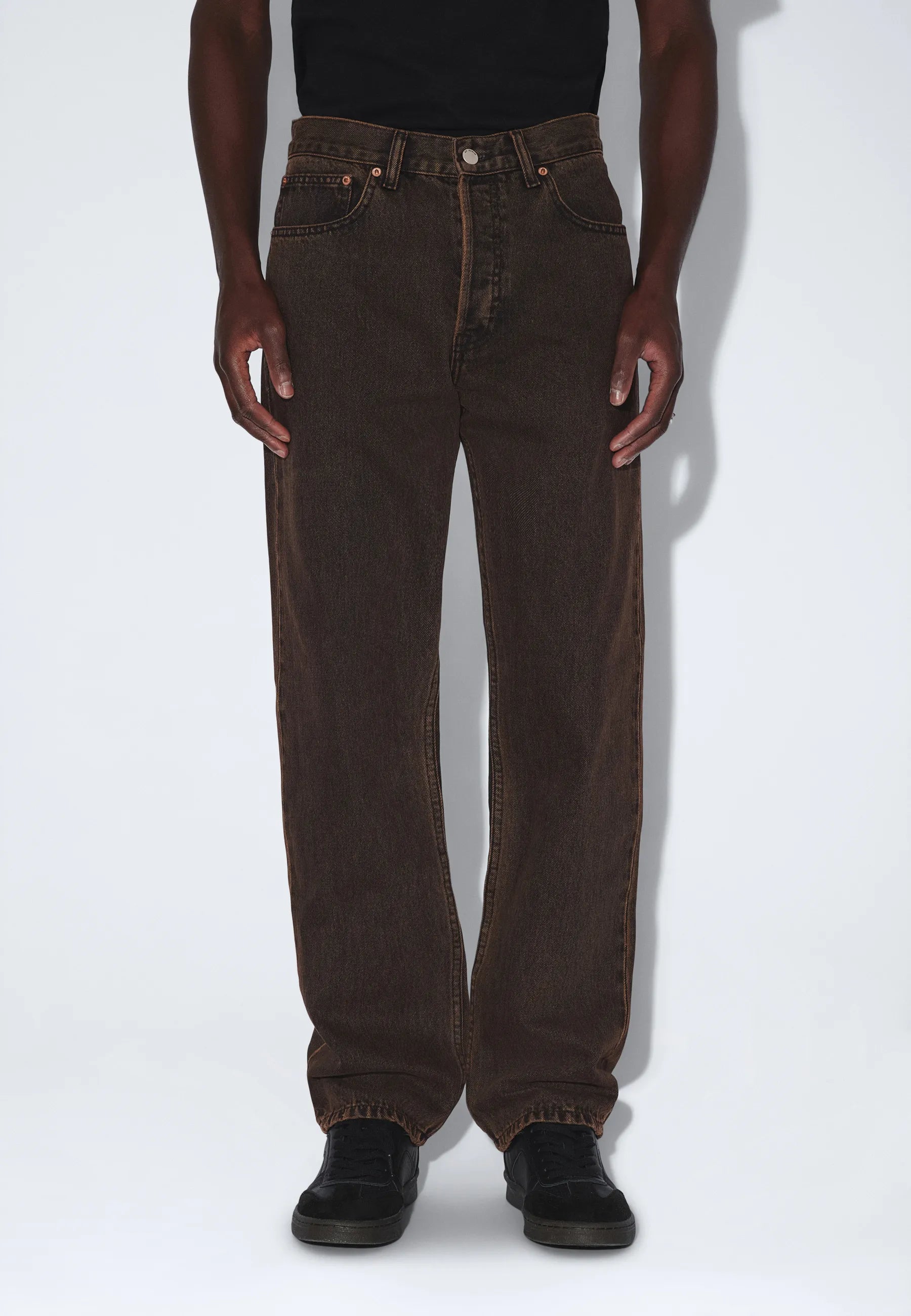2010110V71_DrDenim_DashStraight_JetBrown_main_M3_1
