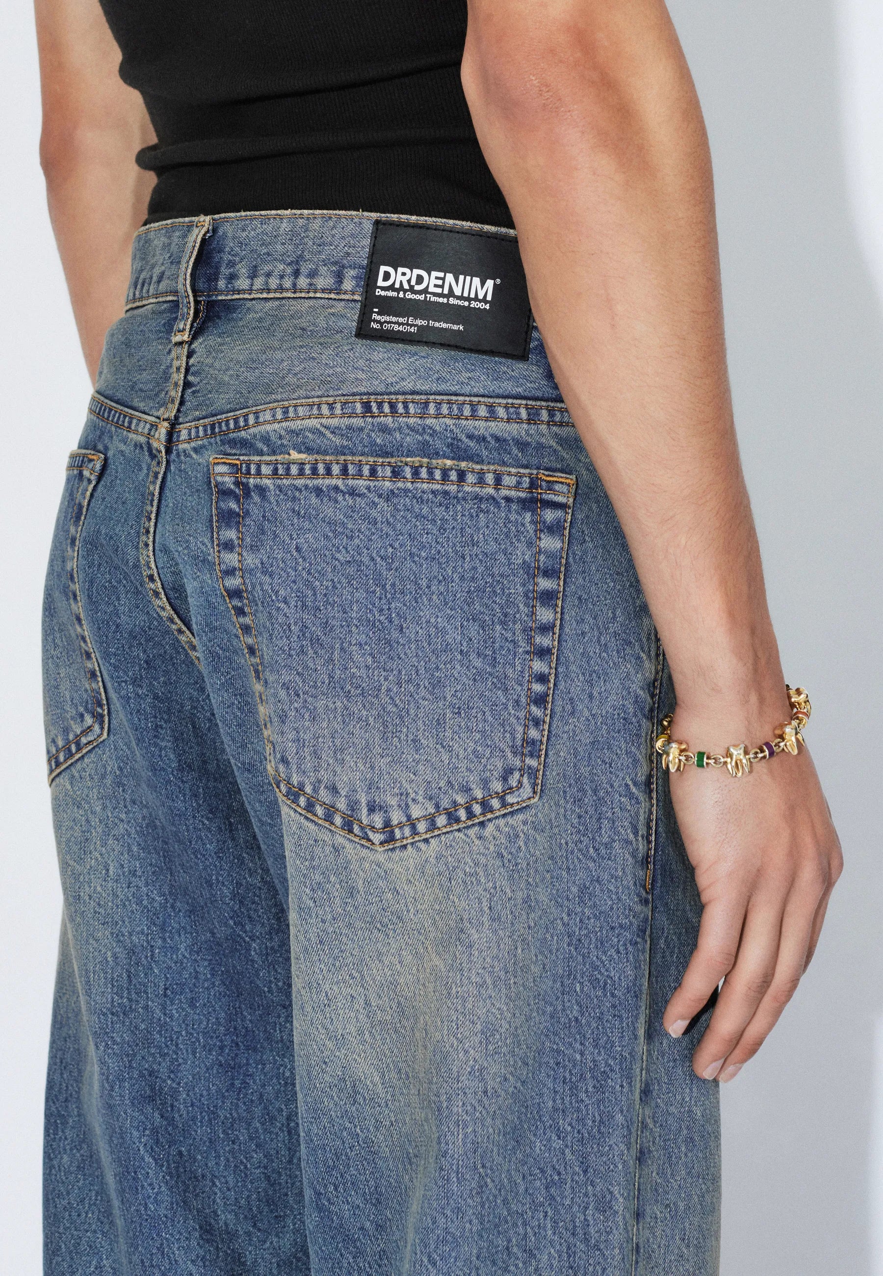 2010110Y53_DrDenim_DashStraight_StraySkyPeach_Main_M5_2