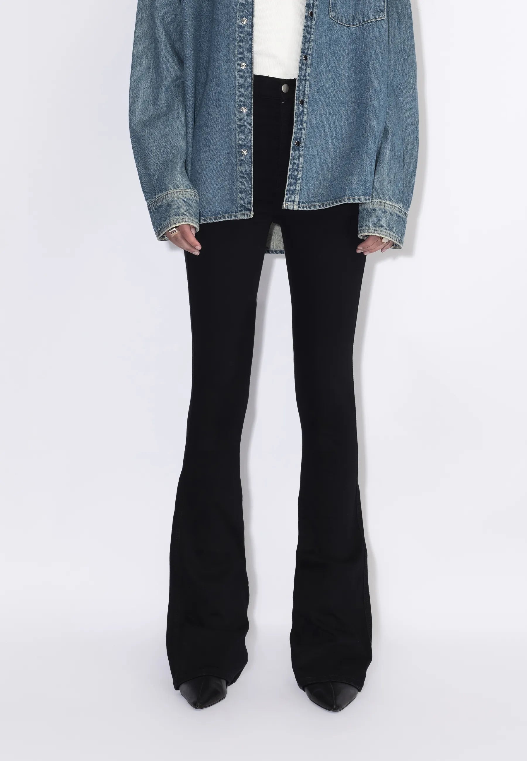 2030102101_DrDenim_MoxyHighFlare_Black_Main_W3_1
