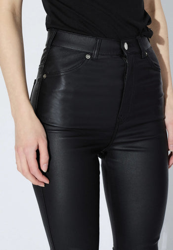 2030102A09_DrDenim_MoxyHighFlare_BlackMetal_Main_W5_1