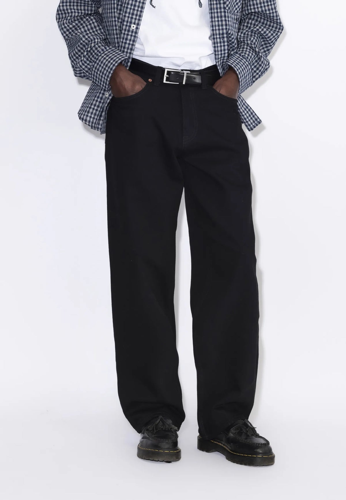 2110102101_DrDenim_OmarRelaxed_Black_Main_M3_1