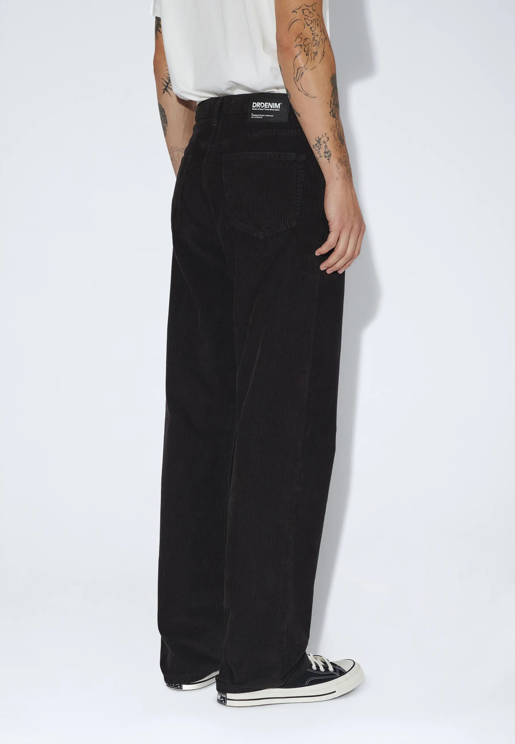 2110102102_DrDenim_OmarRelaxed_BlackCord_main_M4_1