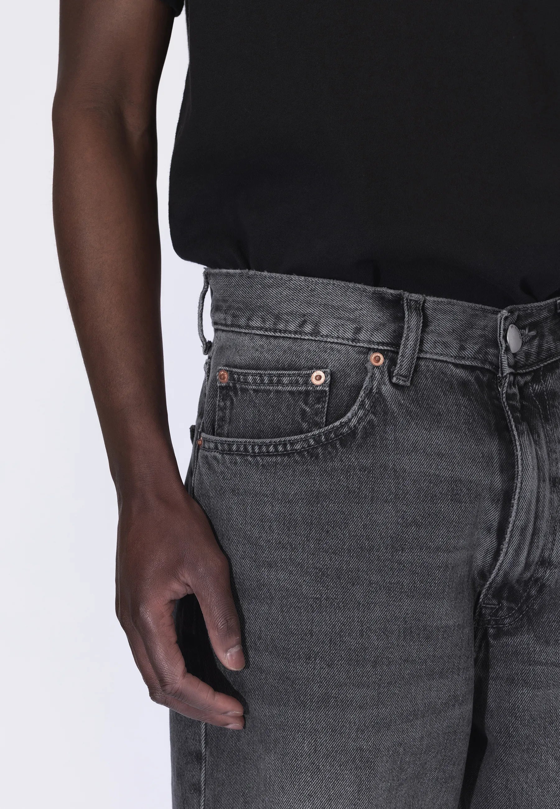 2110102184_DrDenim_OmarRelaxed_MidGreyUsed_Main_M5_1