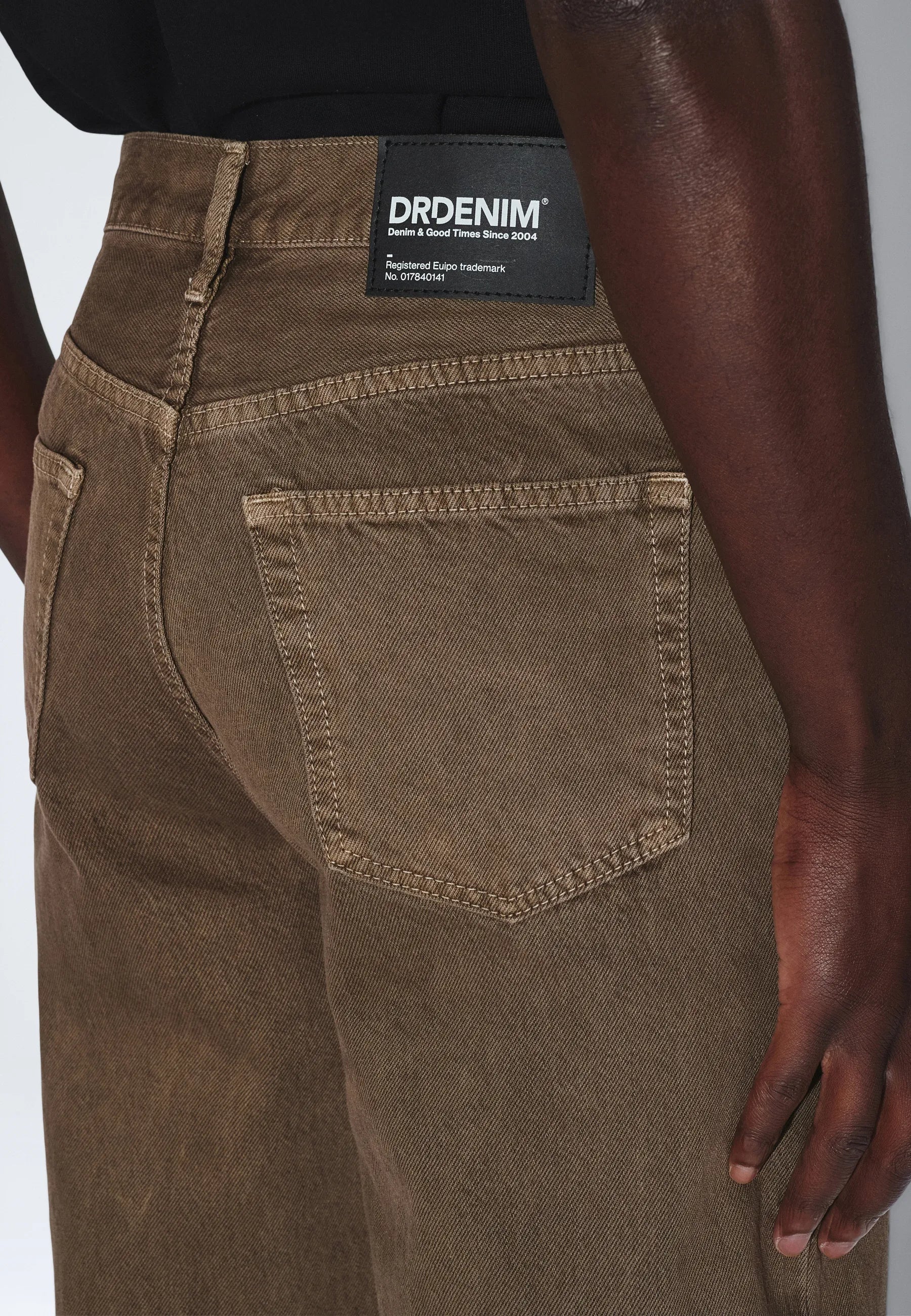 2110102354_DrDenim_OmarRelaxed_WashedOlive_main_M5_2