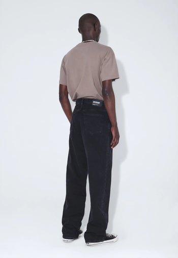 2110102A70_DrDenim_OmarRelaxed_WornBlack_Main_M2
