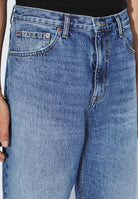 2110102L90_DrDenim_OmarRelaxed_StreamMidFade_Main_M5_1