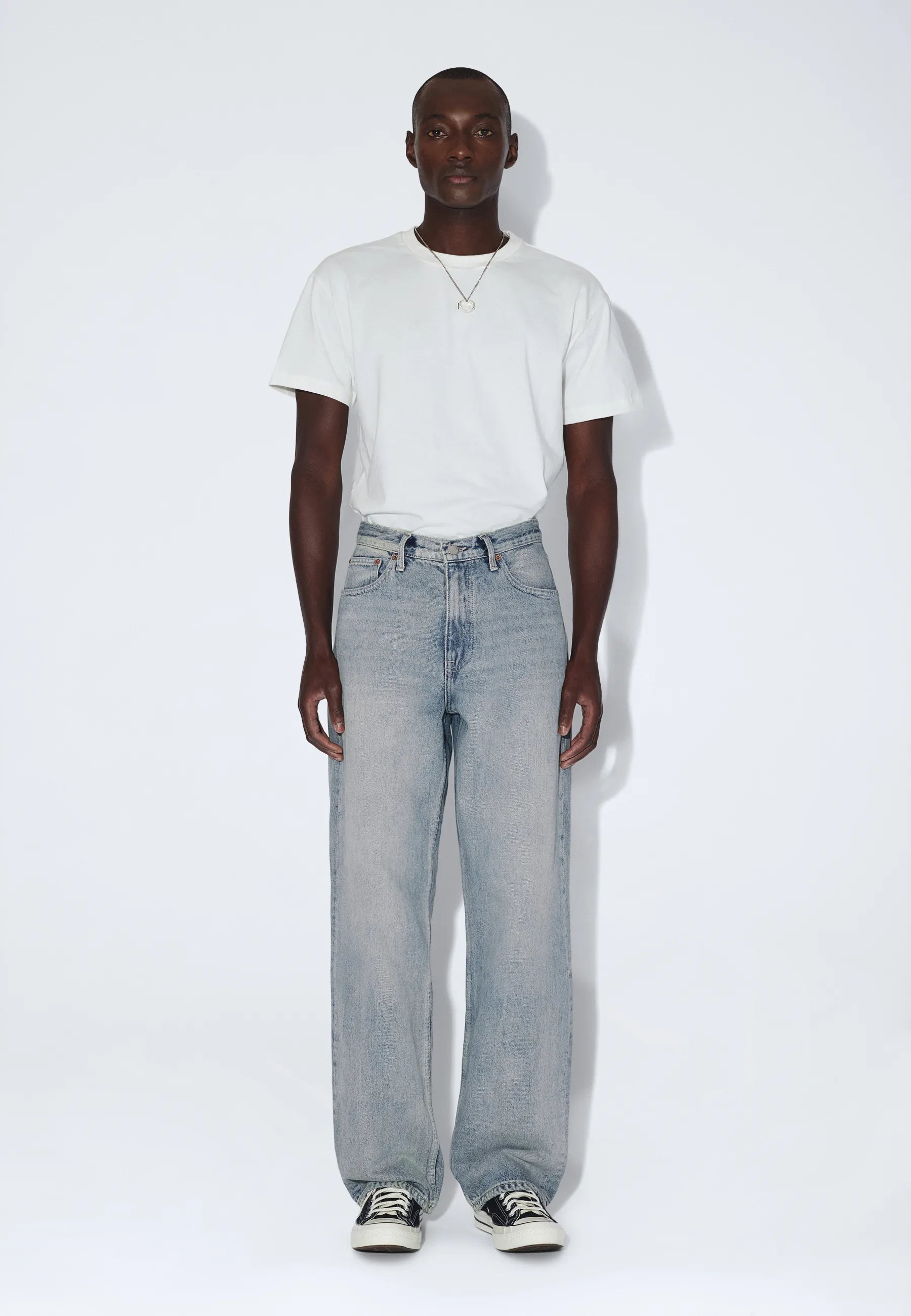 2110102M01_DrDenim_OmarRelaxed_DriftLightUsed_main_M1_1
