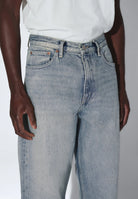 2110102M01_DrDenim_OmarRelaxed_DriftLightUsed_main_M5_1