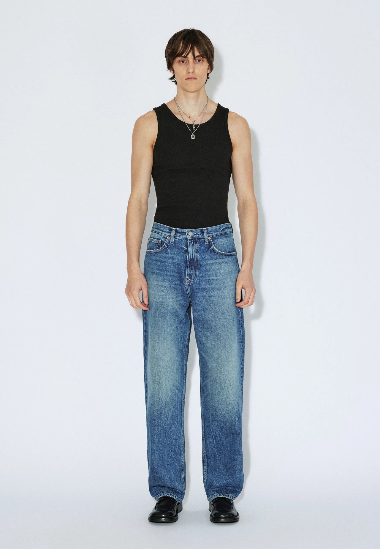 2110102M06_DrDenim_OmarRelaxed_DriftMidUsed_Main_M1_2