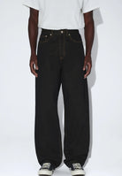 2110102M21_DrDenim_OmarRelaxed_KodiakRinse_main_M3