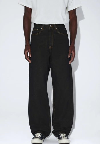 2110102M21_DrDenim_OmarRelaxed_KodiakRinse_main_M3