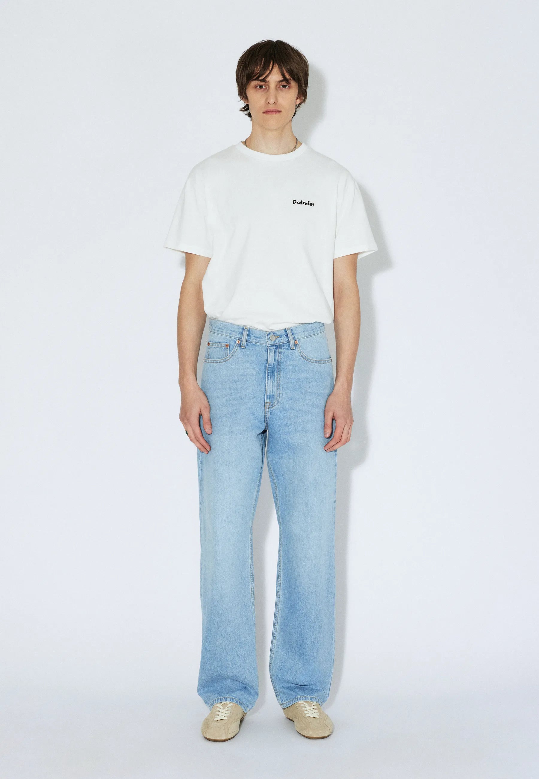 2110102V34_DrDenim_OmarRelaxed_HazeLightUsed_Main_M1_1