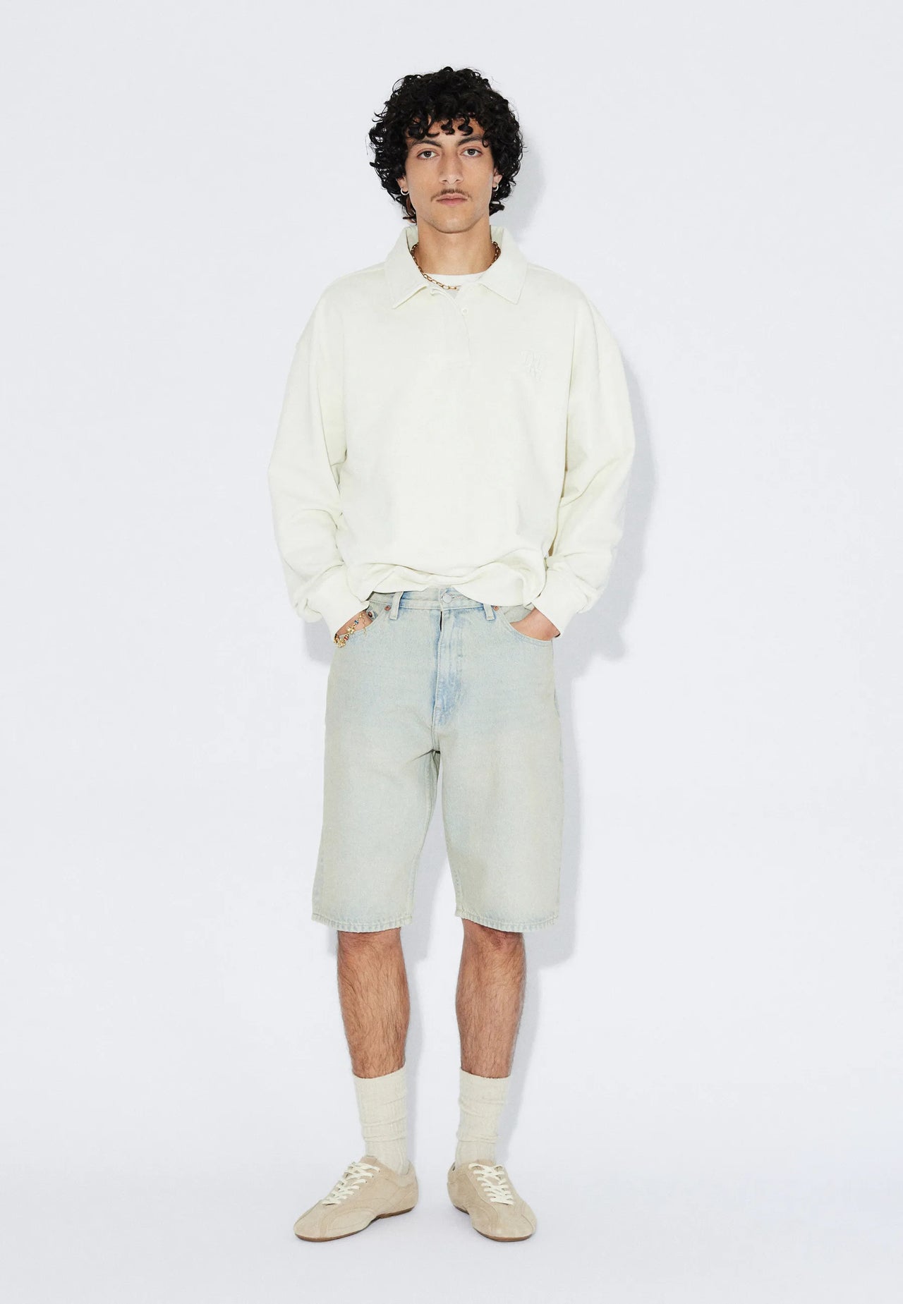 2110103M12_DrDenim_OmarShorts_StreamLightSand_Main_M1_2