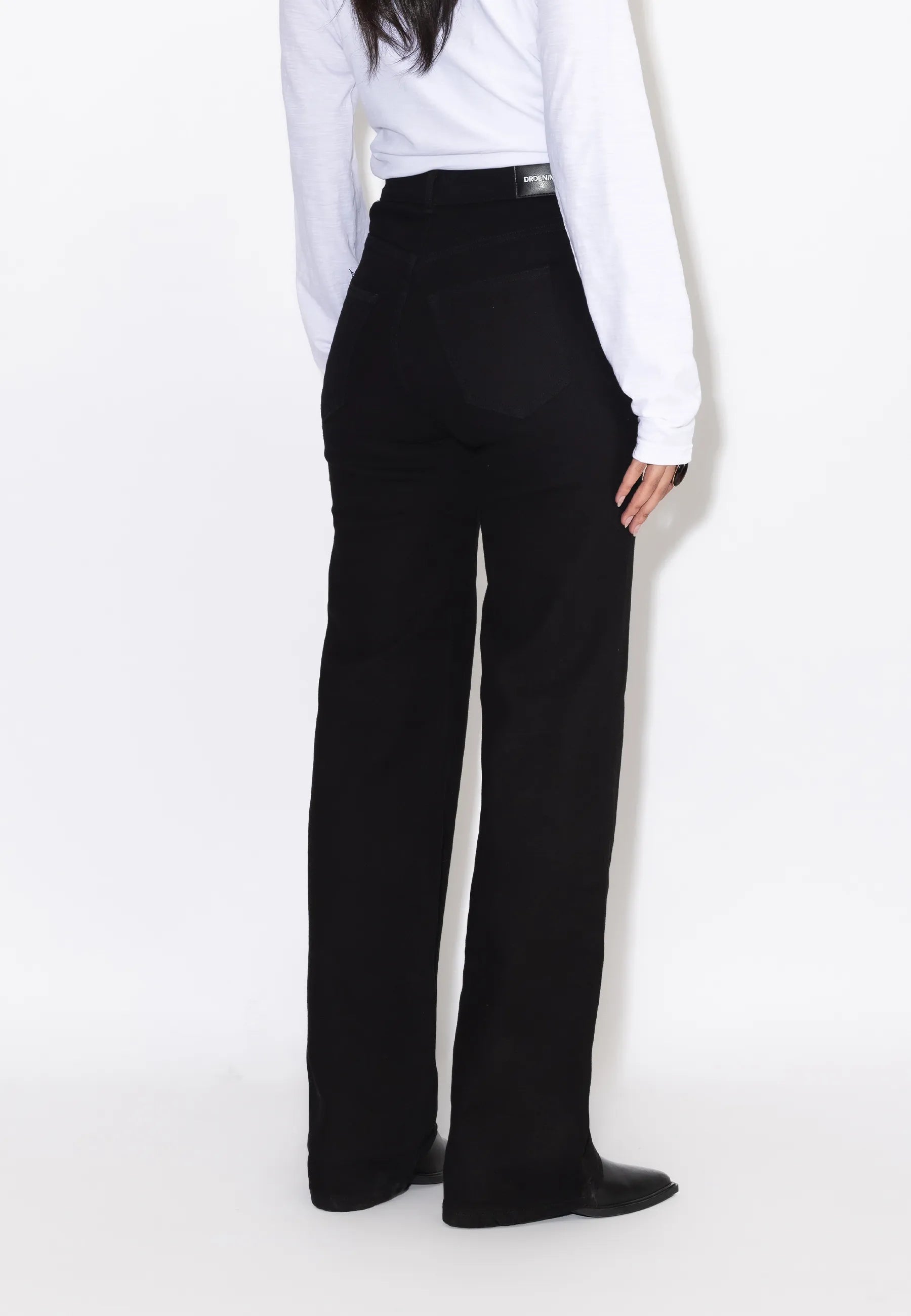 2130106099_DrDenim_MoxyHighStraight_SolidBlack_Main_W4_1