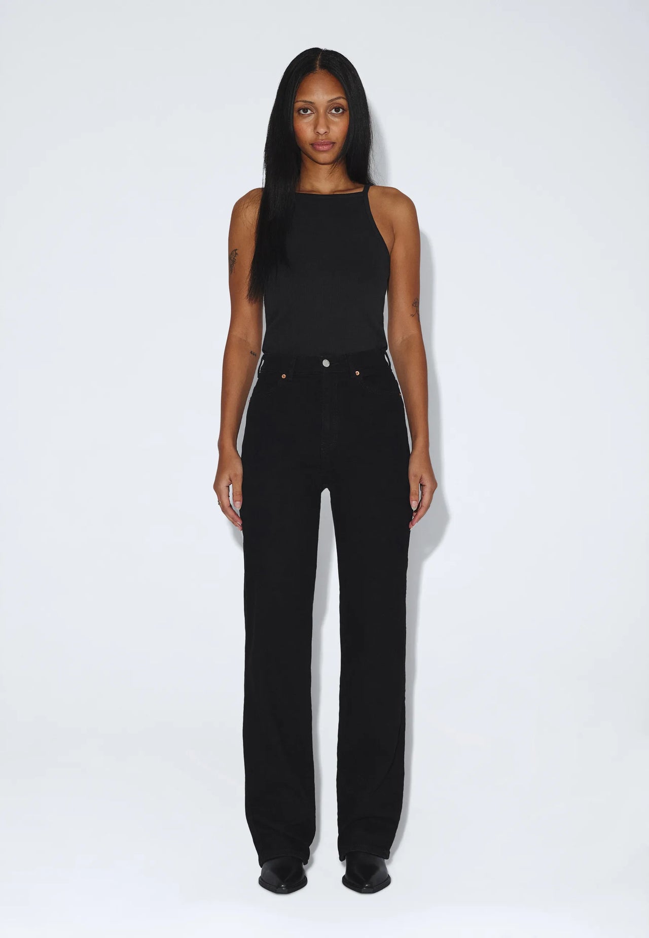 2130106099_DrDenim_MoxyHighStraight_SolidBlack_main_W1_1