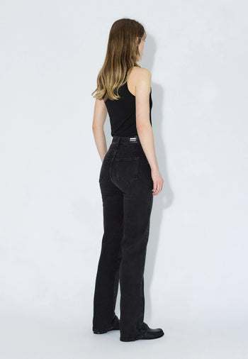 2130106A99_DrDenim_MoxyHighStraight_BlackMist_Main_W2_1