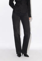 2130106A99_DrDenim_MoxyHighStraight_BlackMist_Main_W3_1