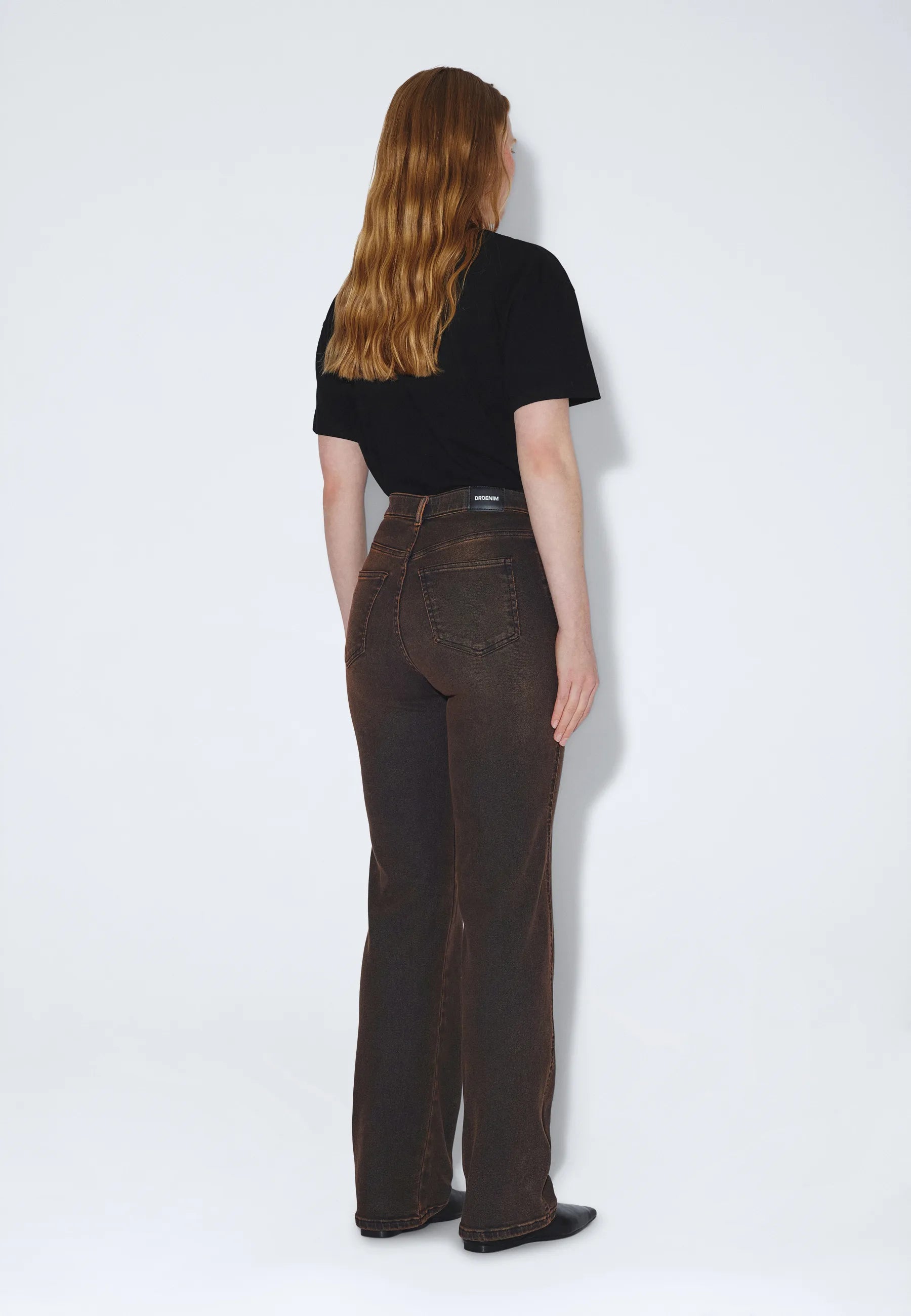 2130106BM2_DrDenim_MoxyHighStraight_MistBrownUsed_main_W2_1