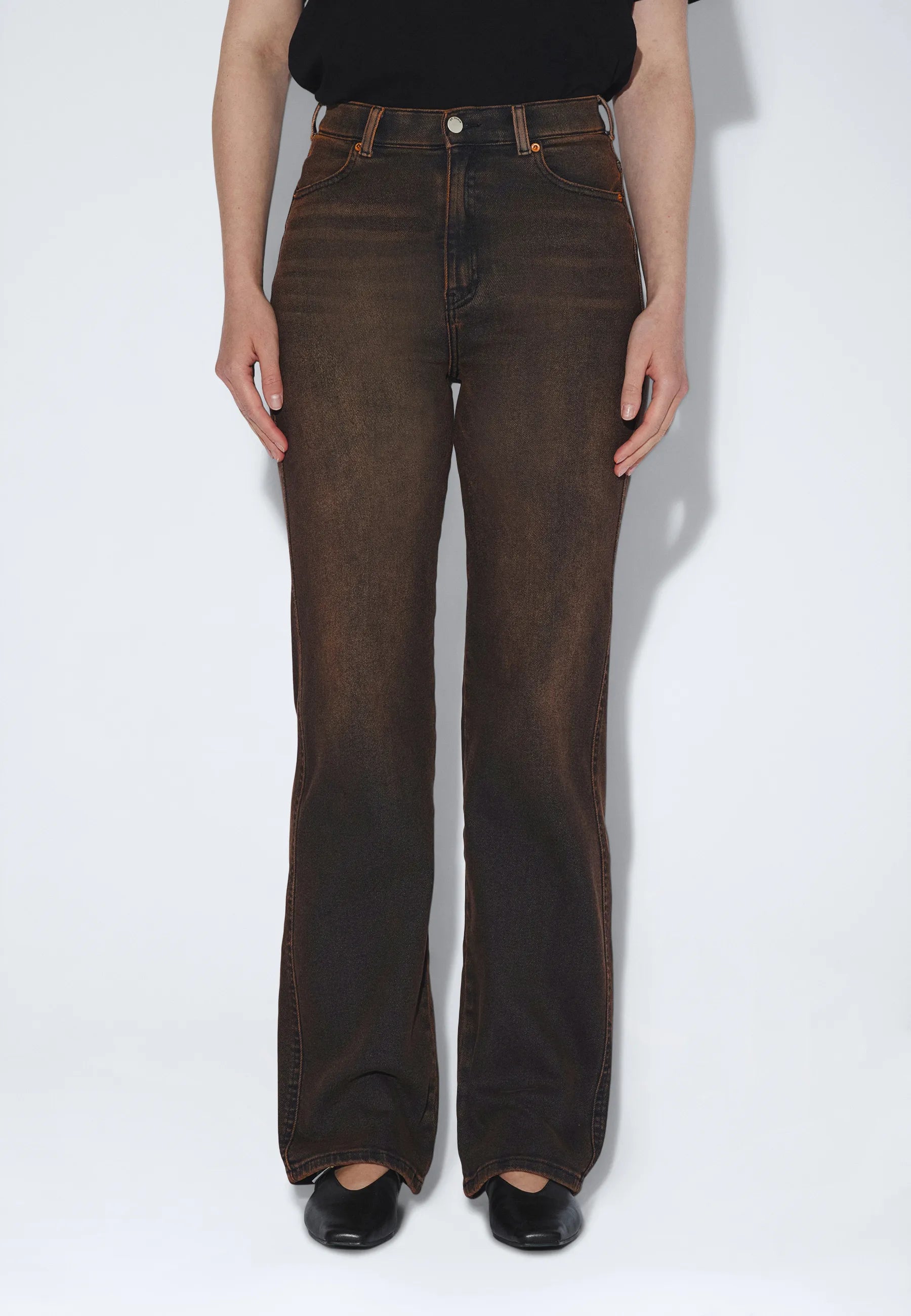 2130106BM2_DrDenim_MoxyHighStraight_MistBrownUsed_main_W3_1