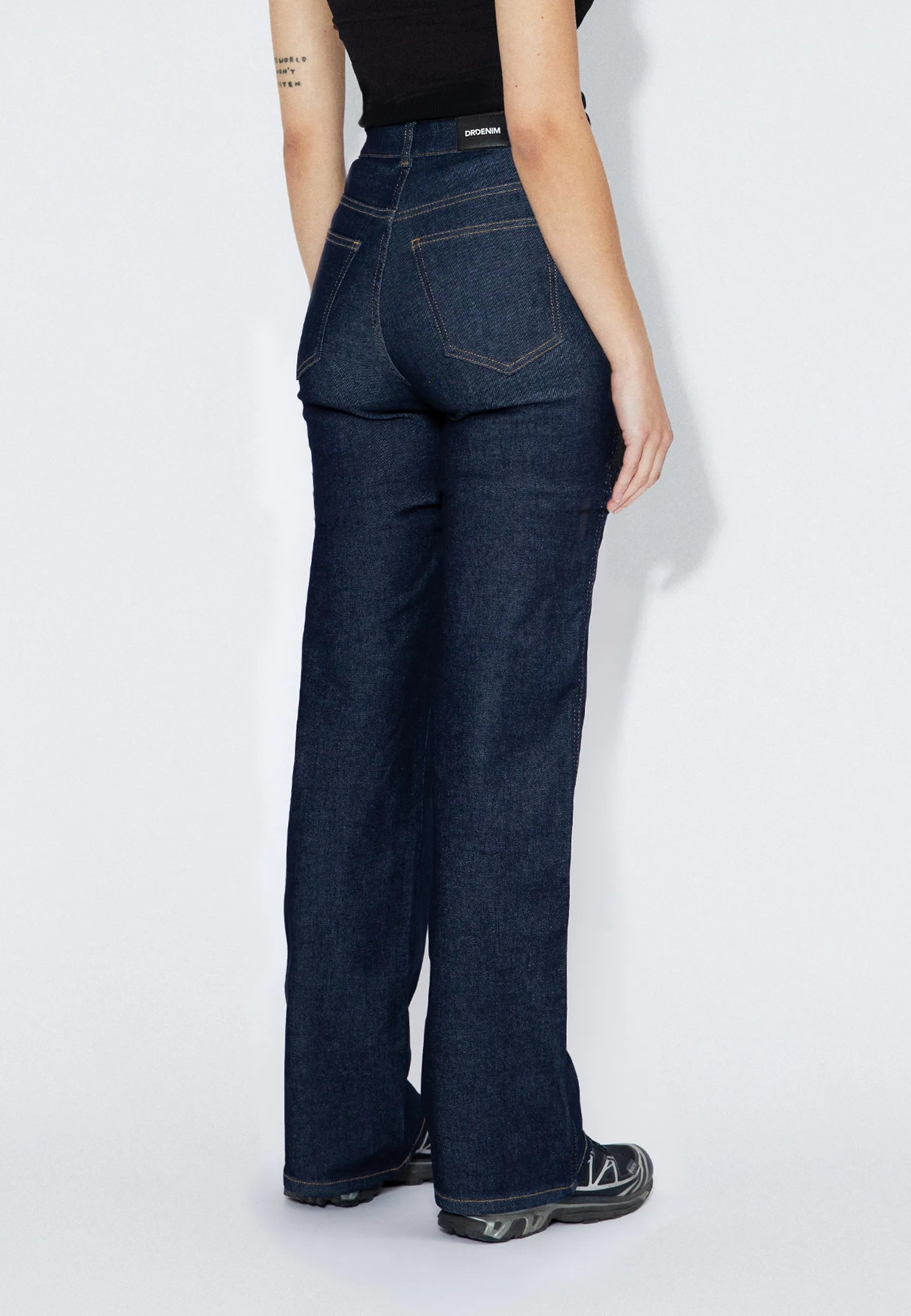 2130106F78_DrDenim_MoxyHighStraight_ScheckBlueRinsed_Main_W4_1