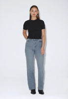 2130106J88_DrDenim_MoxyHighStraight_CapeLightFadeVintage_main_W1_2