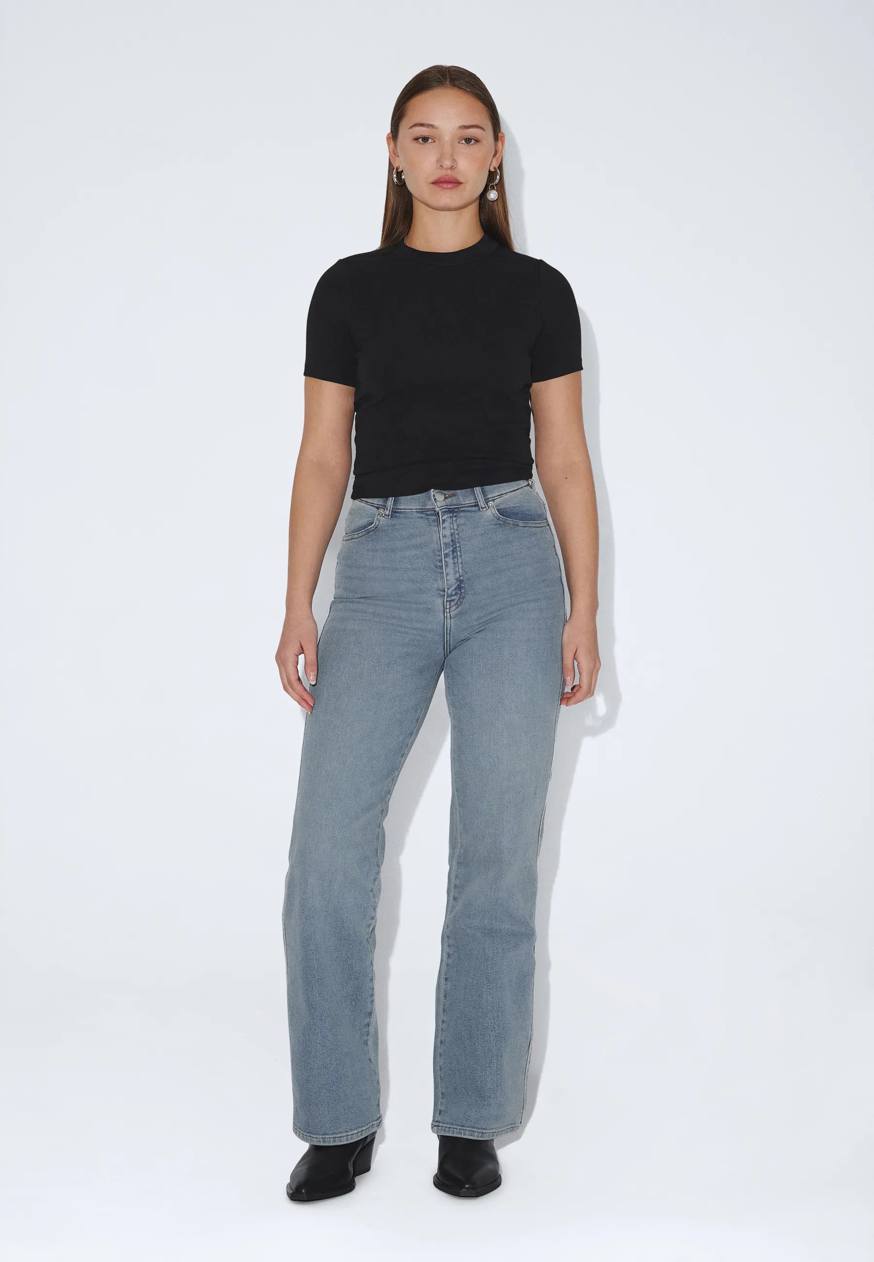 2130106J88_DrDenim_MoxyHighStraight_CapeLightFadeVintage_main_W1_3