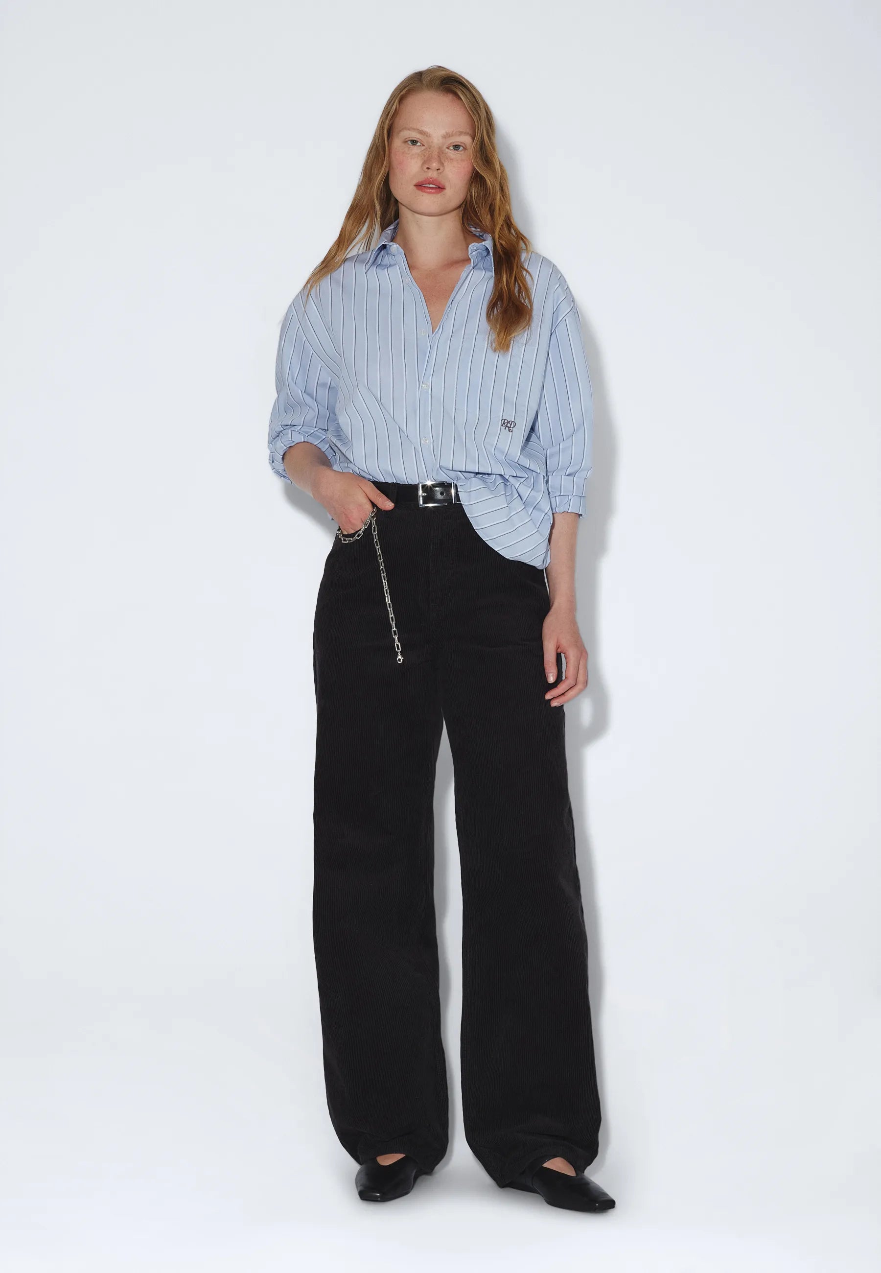 2230101102_DrDenim_DonnaHighRelaxed_BlackCord_main_W1_2