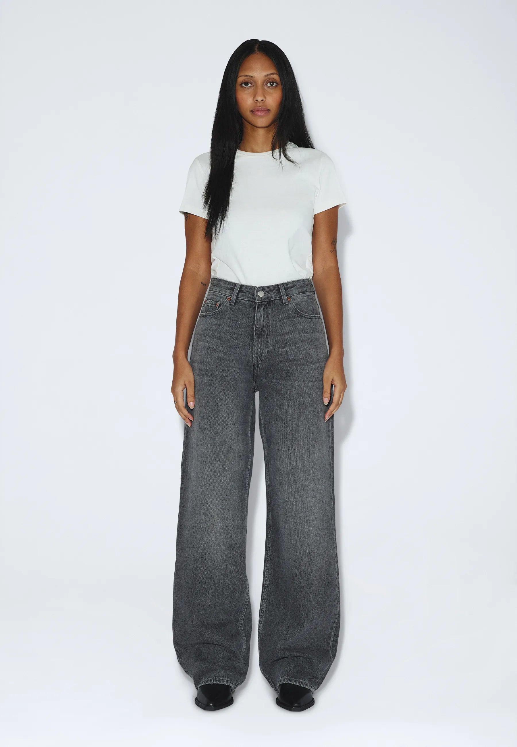 2230101184_DrDenim_DonnaHighRelaxed_MidGreyUsed_main_W1_1