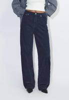 2230101213_DrDenim_DonnaHighRelaxed_NavyCord_Main_W3_1