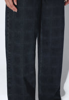 2230101BM3_DrDenim_DonnaHighRelaxed_StreamCheckOverdye_main_W5_3