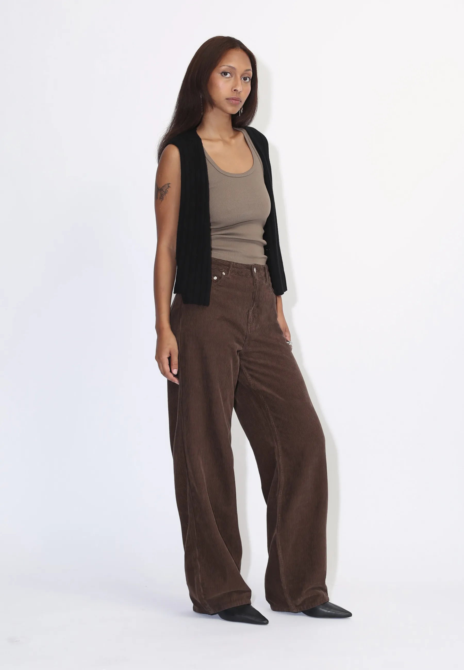 2230101BY2_DrDenim_DonnaHighRelaxed_DarkBrownCord_Main_W1_4