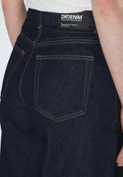 2230101K62_DrDenim_DonnaHighRelaxed_StreamRinse_main_W5_2