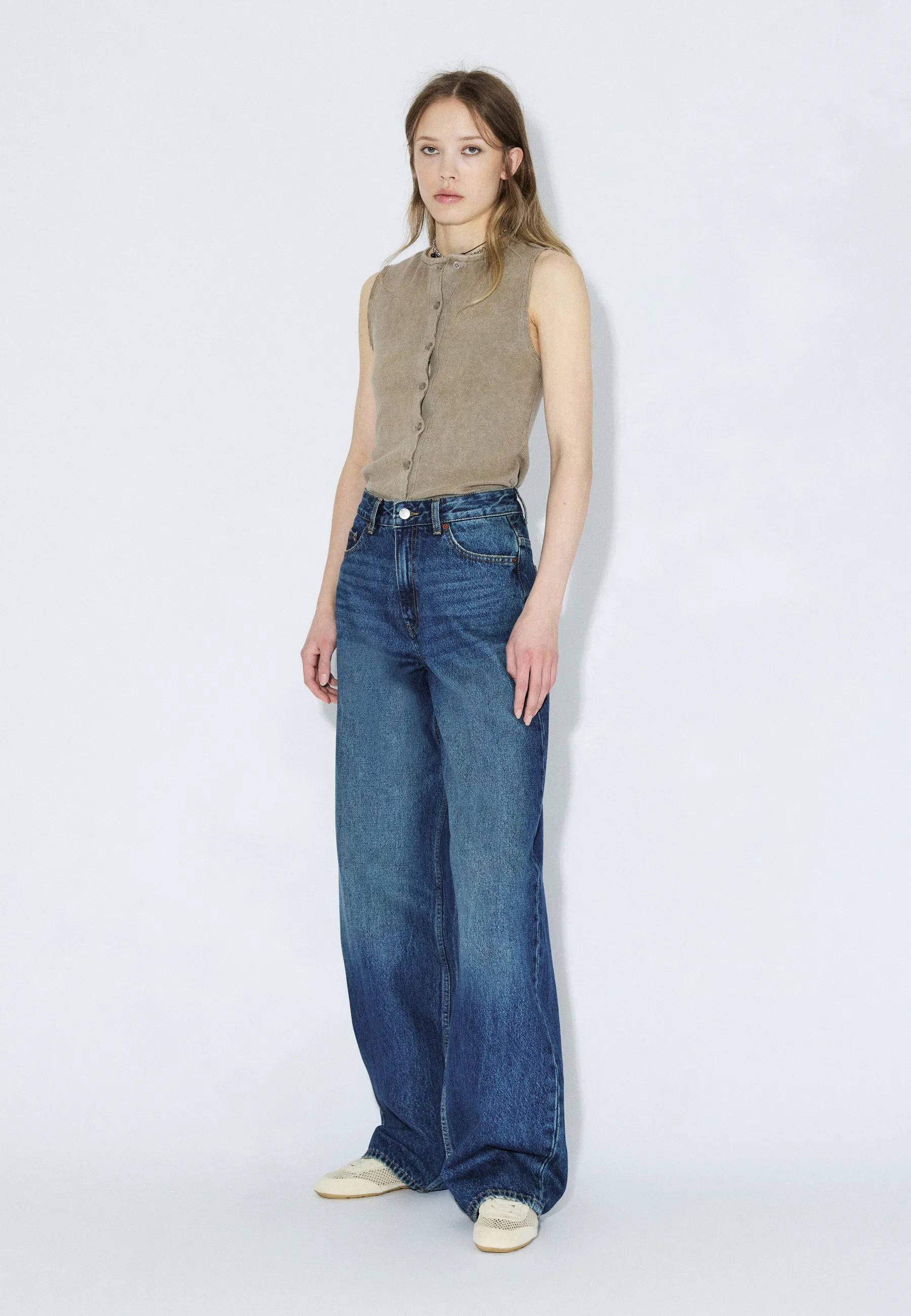 2230101L97_DrDenim_DonnaHighRelaxed_StreamDarkFadeVintage_Main_W1_3