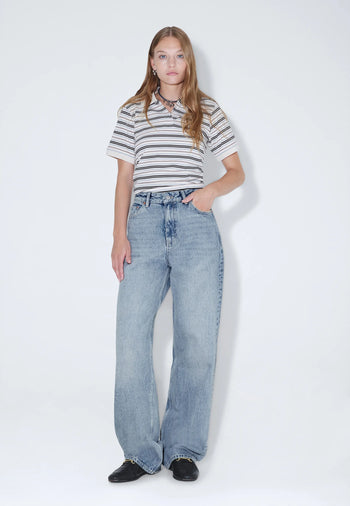 2230101M01_DrDenim_DonnaHighRelaxed_DriftLightUsed_Main_W1_1