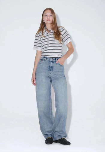 2230101M01_DrDenim_DonnaHighRelaxed_DriftLightUsed_Main_W1_4