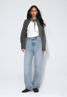 2230101M01_DrDenim_DonnaHighRelaxed_driftLightUsed_Main_W1_1